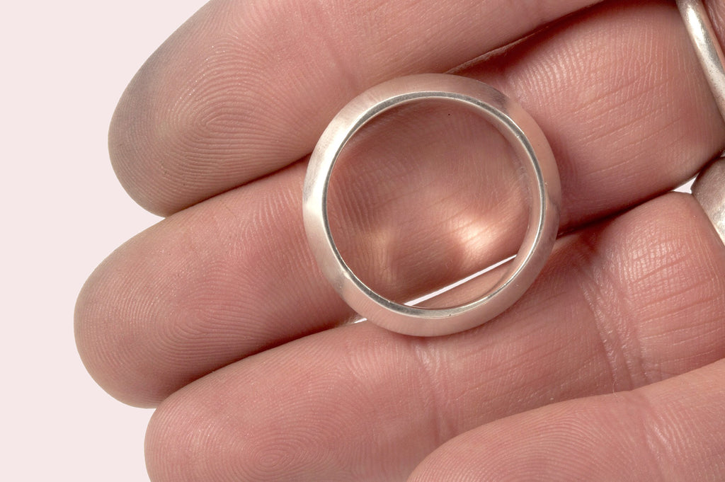 Tias Ring